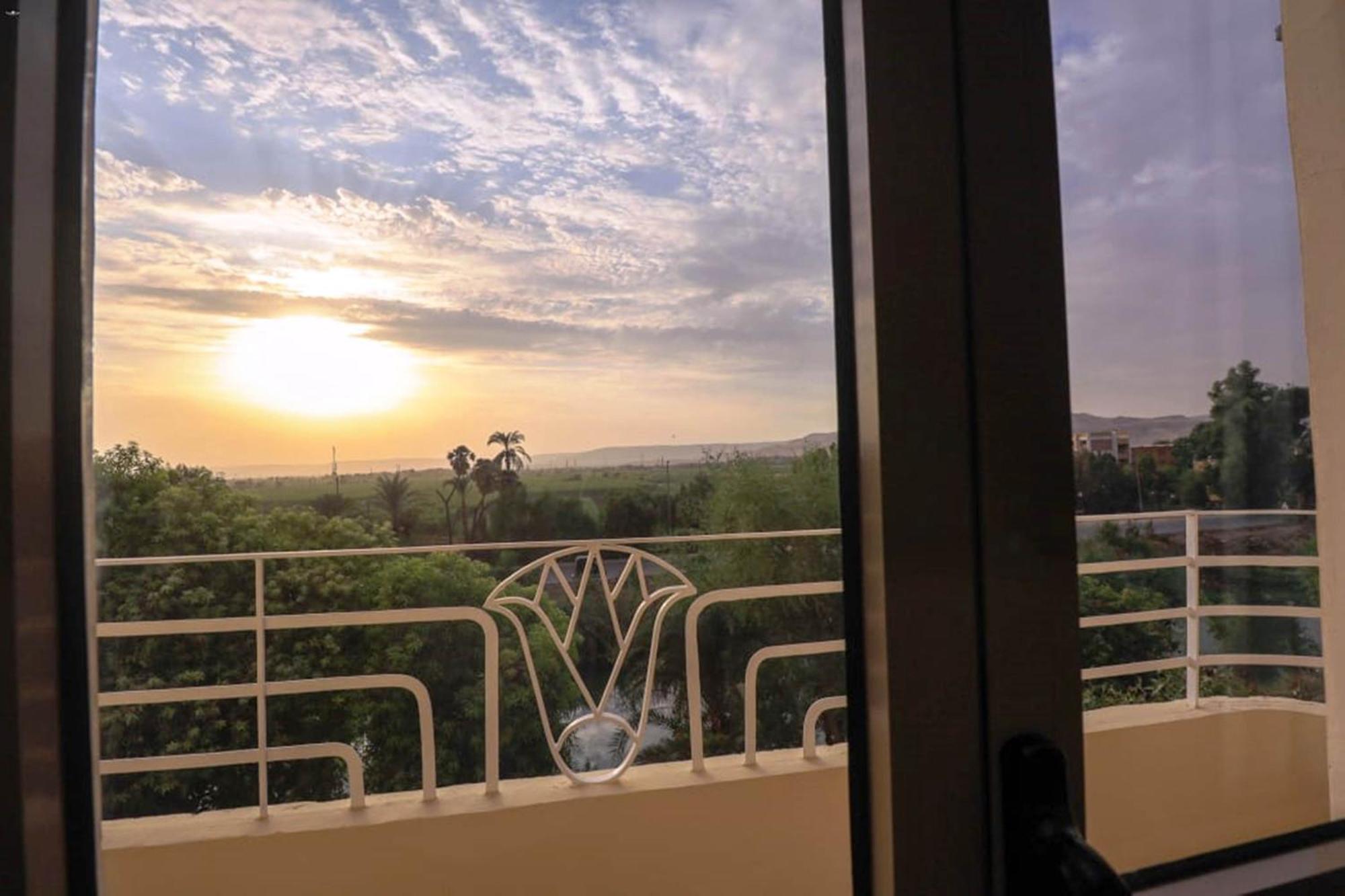Luxor View Hostel Luaran gambar