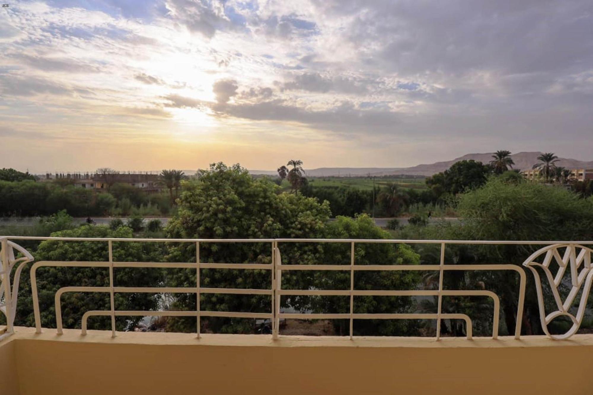 Luxor View Hostel Luaran gambar