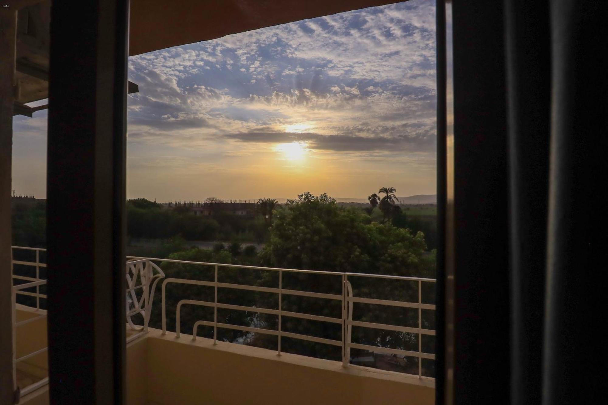 Luxor View Hostel Luaran gambar